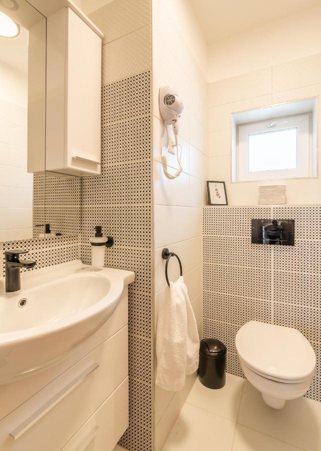 Jegmadar & Fekete Golya Apartmanok Mosonmagyaróvár Esterno foto